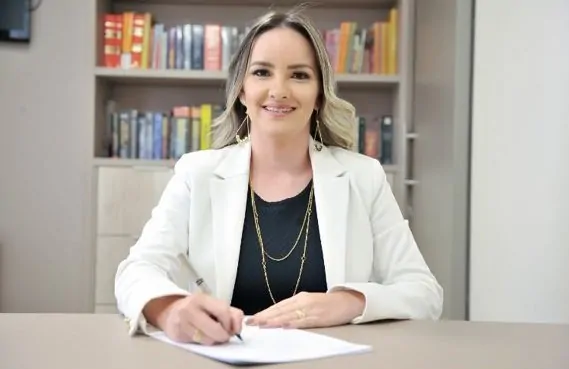Foto de Marília Martins, Marília Martins Advocacia